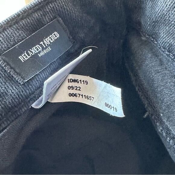 NWT Express Off Black Mid Rise Tapered Relaxed Denim Jeans Size 4R - Picture 7 of 8